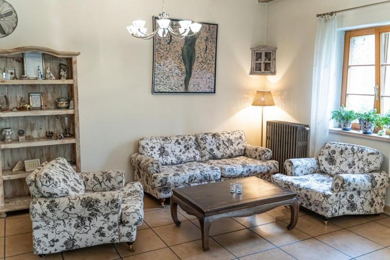 Pod Lipami Hotel Lwowek Slaski Bagian luar foto